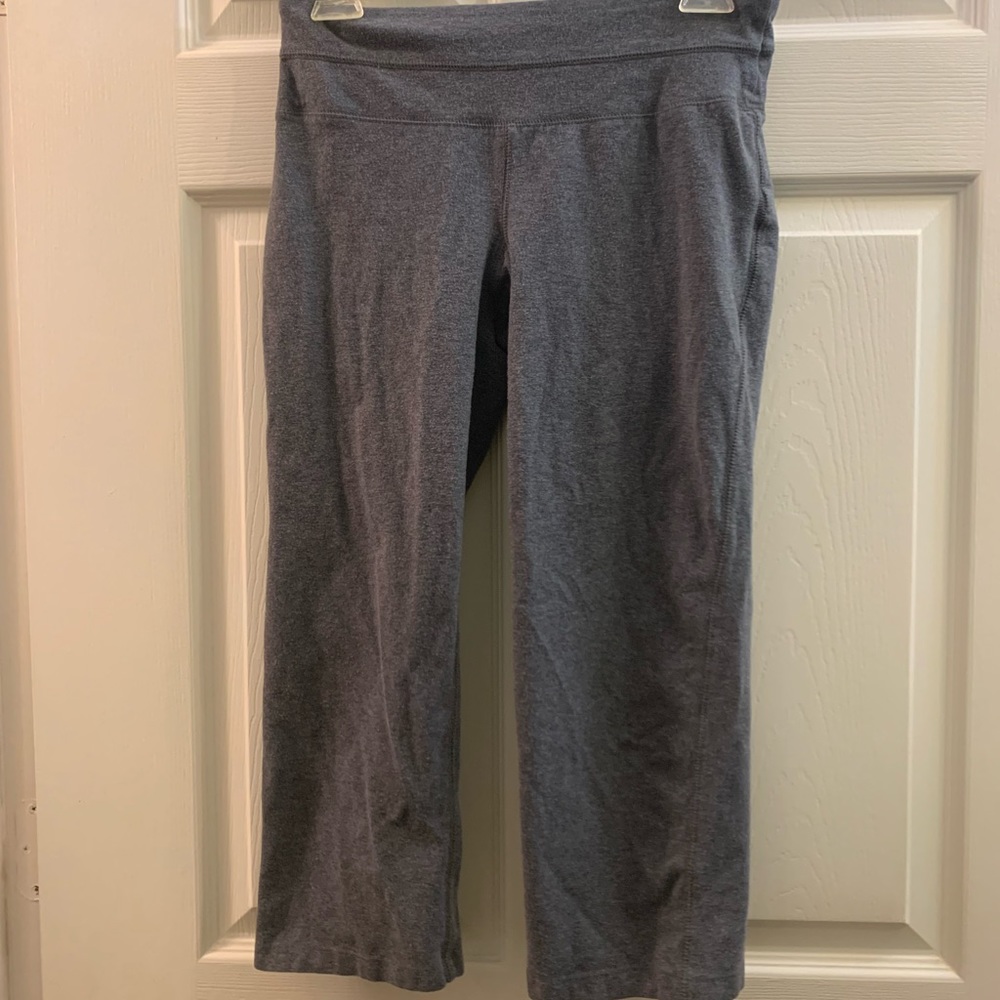 Gap body grey Capri workout pants uc #